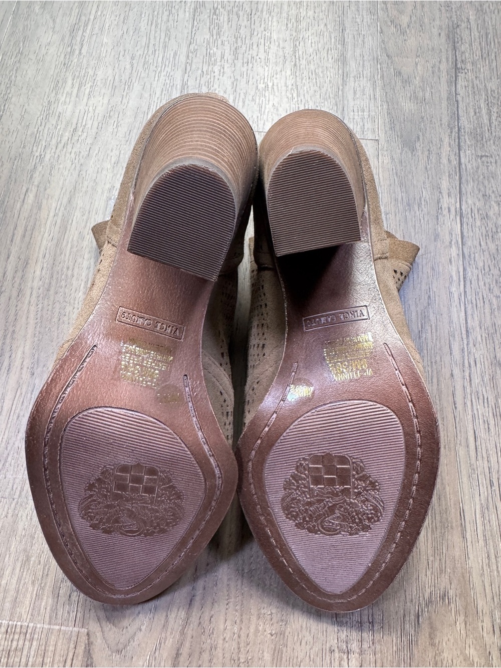 Vince Camuto VP-FLUNNA Beige Booties - Size 8 M / 38.5 - Picture 6 of 10